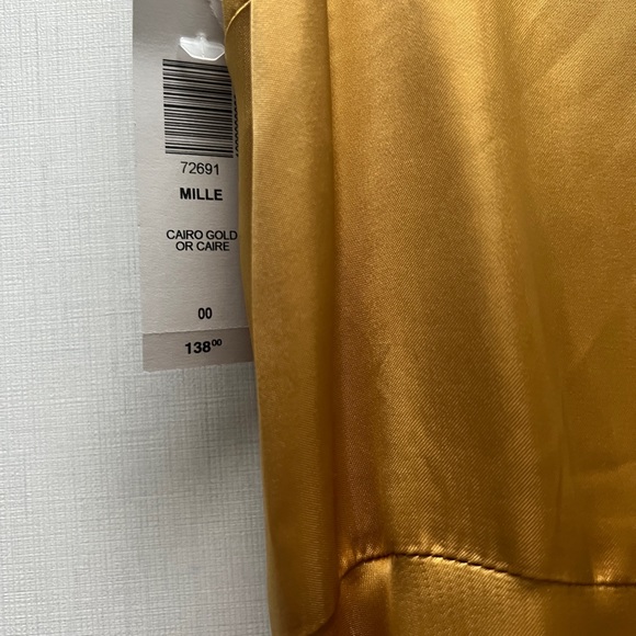 Aritzia Mille Dress in size 00 - Picture 2 of 2